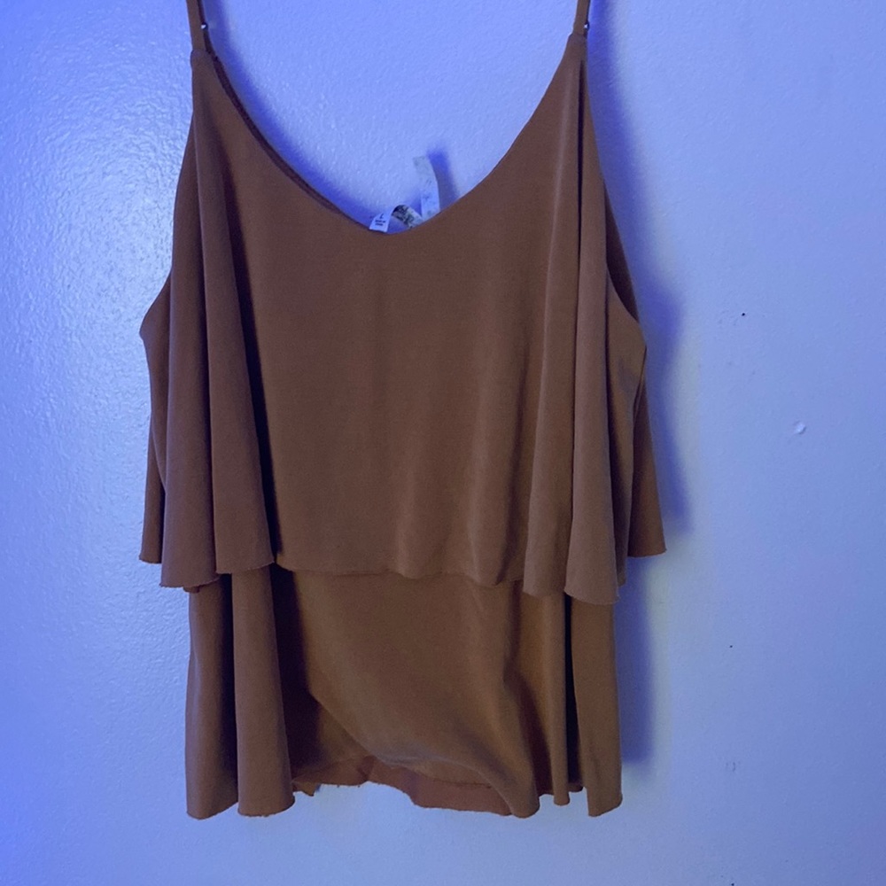 Tank top golden brown color